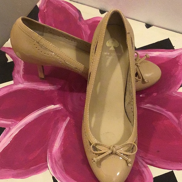 kate spade Shoes - Kate Spade Oxford Bow Nude Heel Sz 6